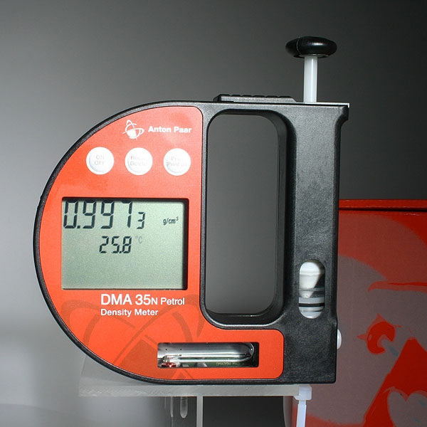 DMA35 Ex Petrol 便攜式密度計-石化防爆型