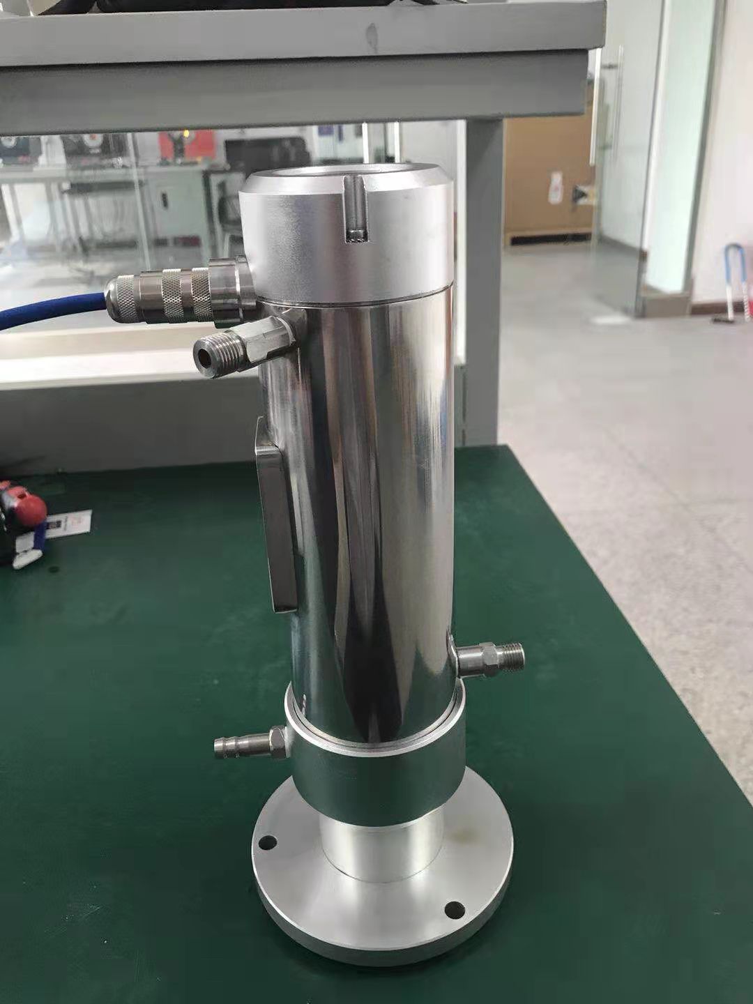 2000℃石墨化爐雙色紅外在線(xiàn)測(cè)溫儀